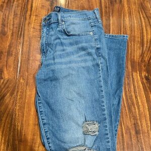GAP women’s true skinny Distressed Blue Jeans